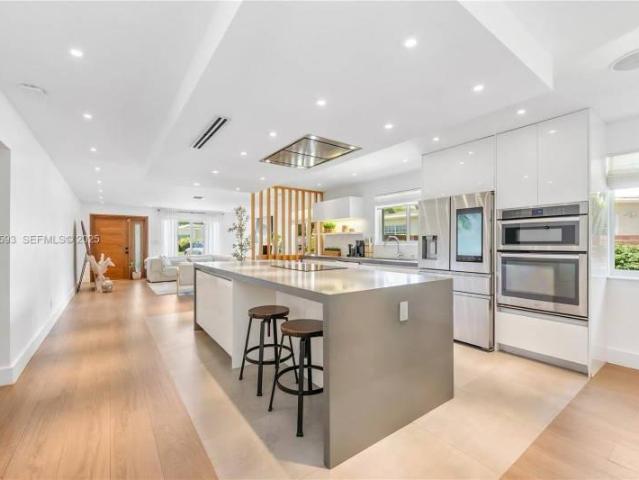 3 bedroom, Miami FL 33161 103410462