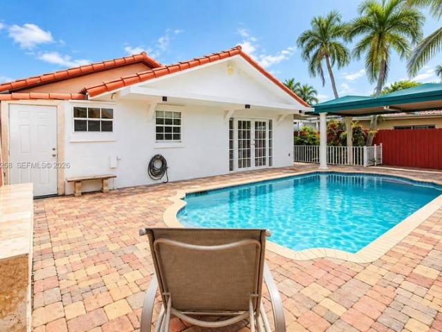 3 bedroom, Miami FL 33175 105525310