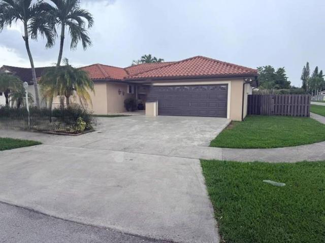 3 bedroom, Miami FL 33175 105877139