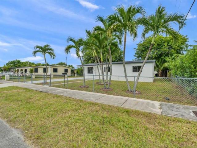 3 bedroom, Miami FL 33176 105973136