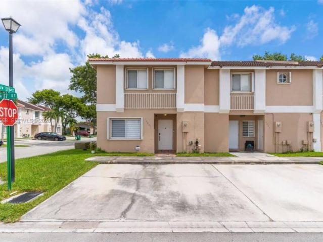 3 bedroom, Miami FL 33177 105945135