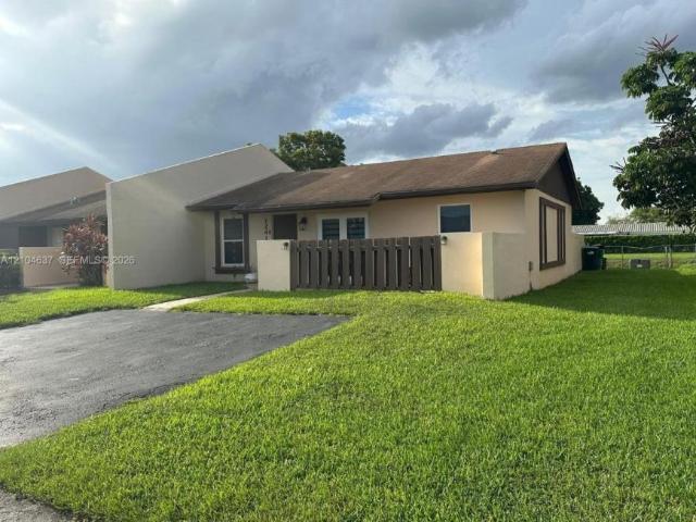 3 bedroom, Miami FL 33186 106218525