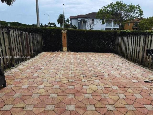 3 bedroom, Miami FL 33194 106220762