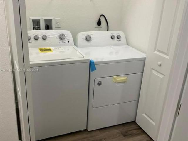 3 bedroom, Miami FL 33196 106220671