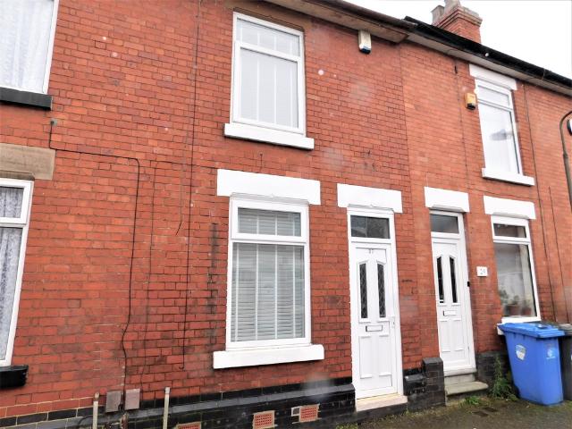 3 bedroom mid terrace to let