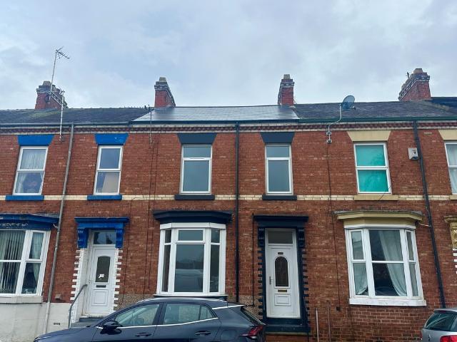 3 Bedroom Mid Terraced House