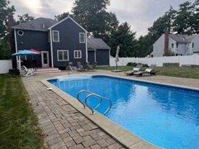 3 bedroom, Middleboro MA 02346 104811614