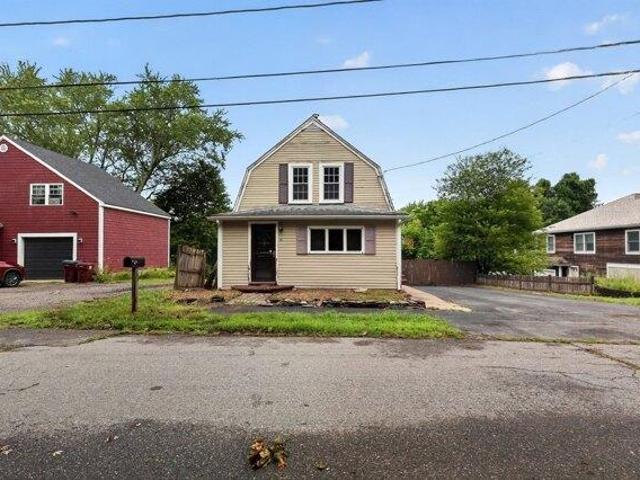 3 bedroom, Middleboro MA 02346 105752294