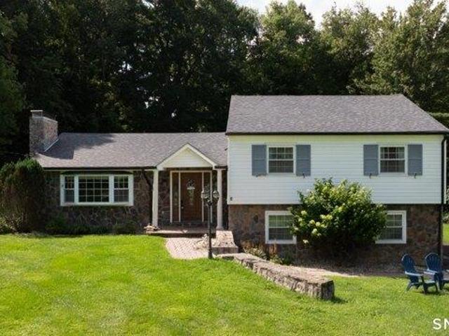3 bedroom, Middlebury CT 06762 104759137