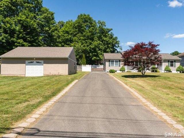 3 bedroom, Middletown CT 06457 104833573