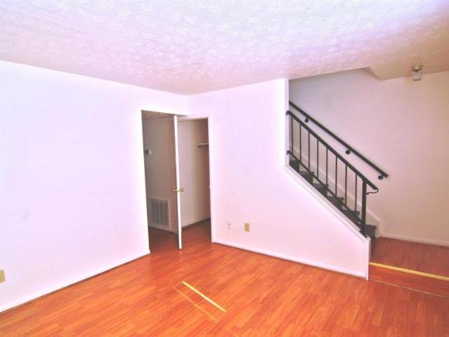 3 bedroom, Middletown OH 45044 102227496