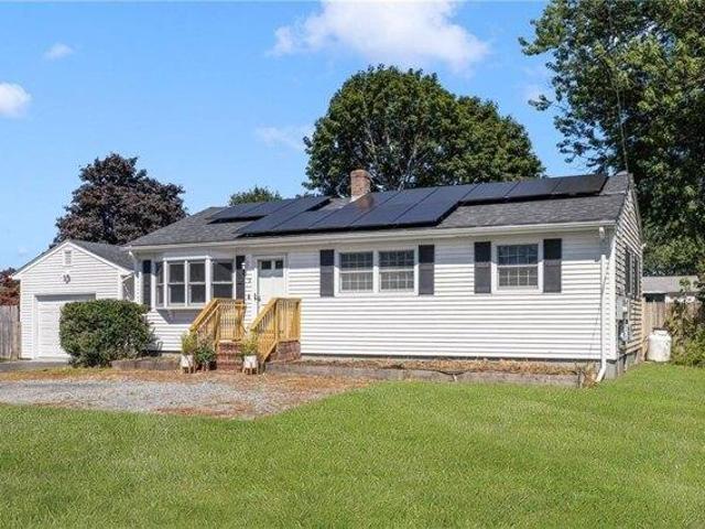 3 bedroom, Middletown RI 02842 105574523