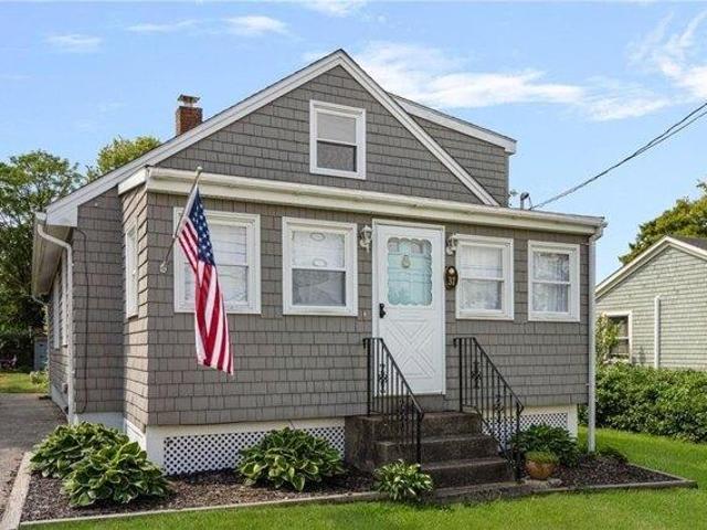 3 bedroom, Middletown RI 02842 105649212