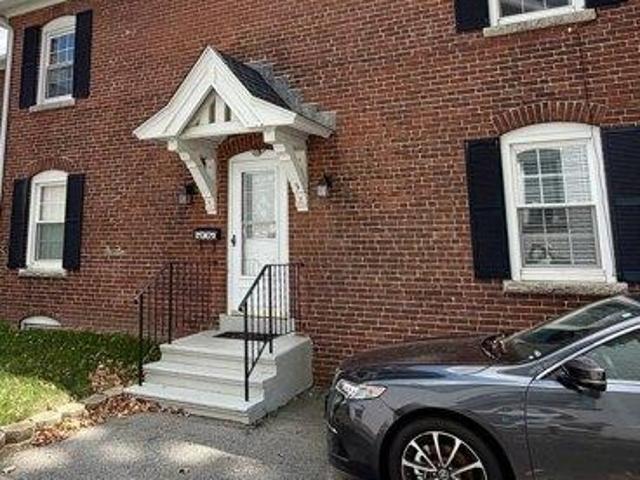 3 bedroom, Milford MA 01757 105533073