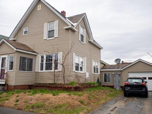 3 bedroom, Millinocket ME 04462 105695135