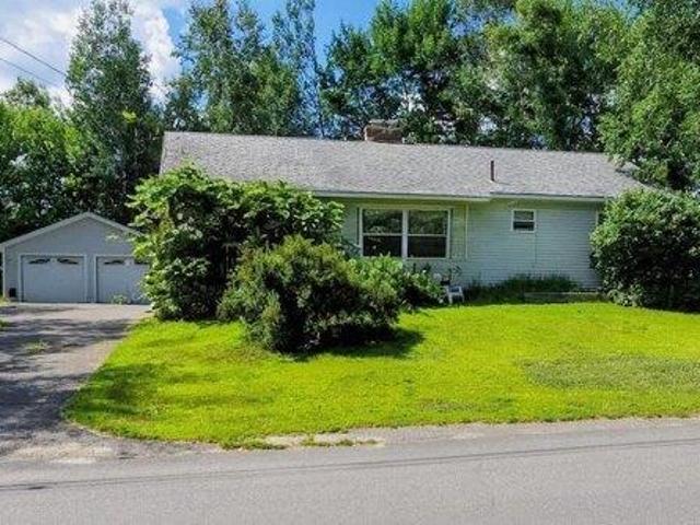 3 bedroom, Millinocket ME 04462 105751328