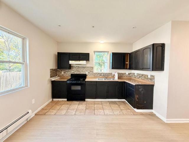 3 bedroom, Millville NJ 08332 106165495