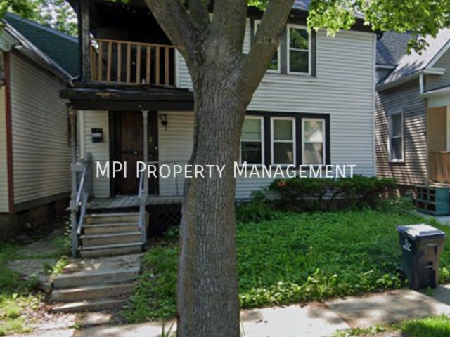 3 bedroom, Milwaukee WI 53206 97069725