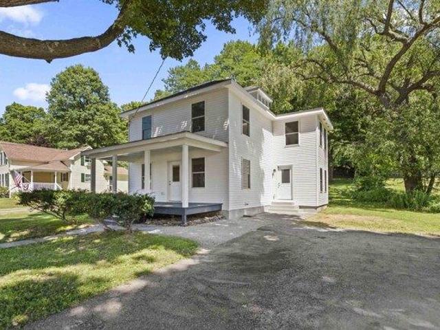 3 bedroom, Milton VT 05468 104441528
