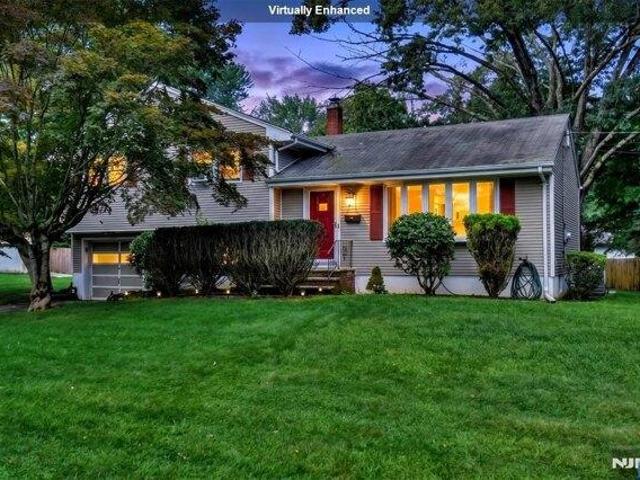 3 bedroom, Norwood NJ 07648 105256332