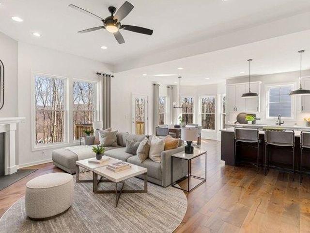 3 bedroom, Norton MA 02766 105401071