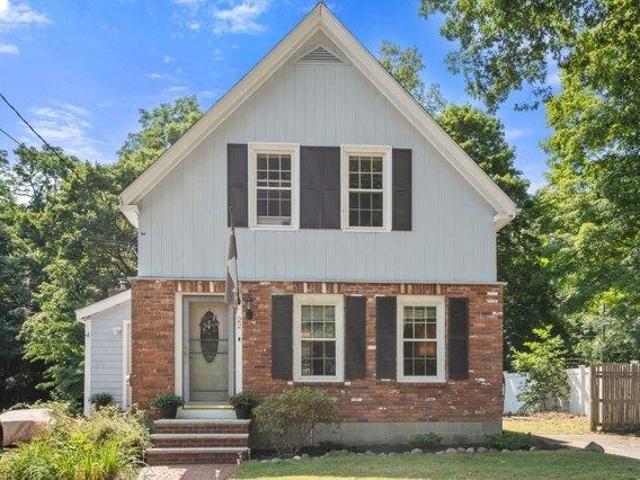 3 bedroom, Norton MA 02766 105439736