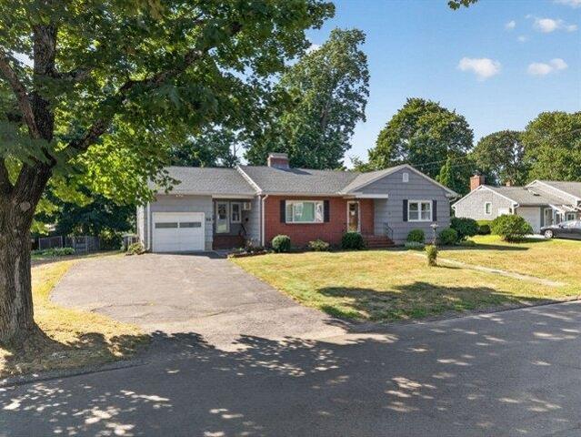 3 bedroom, North Andover MA 01845 105560395