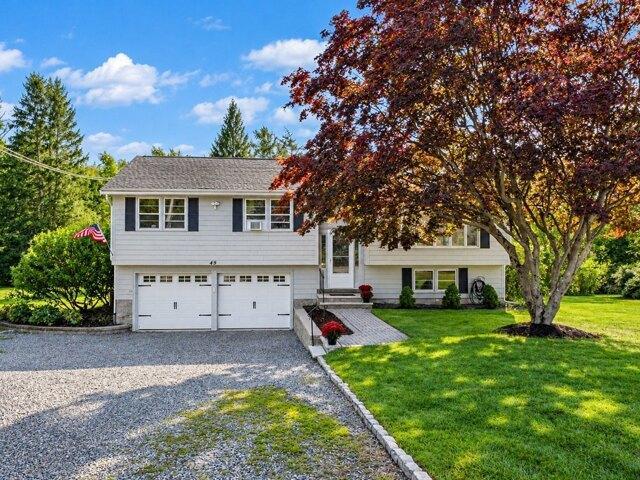 3 bedroom, North Andover MA 01845 105634144