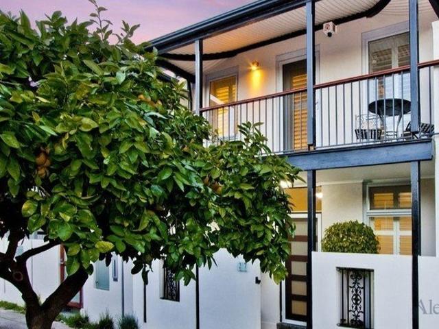 3 bedroom North Adelaide townhouse