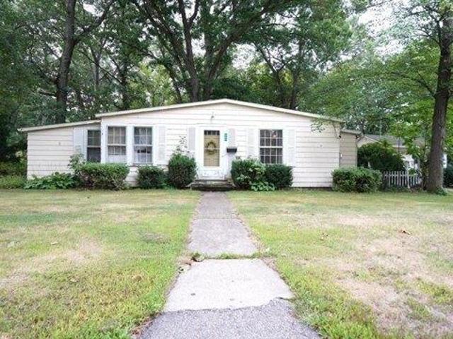 3 bedroom, North Attleboro MA 02760 105367333