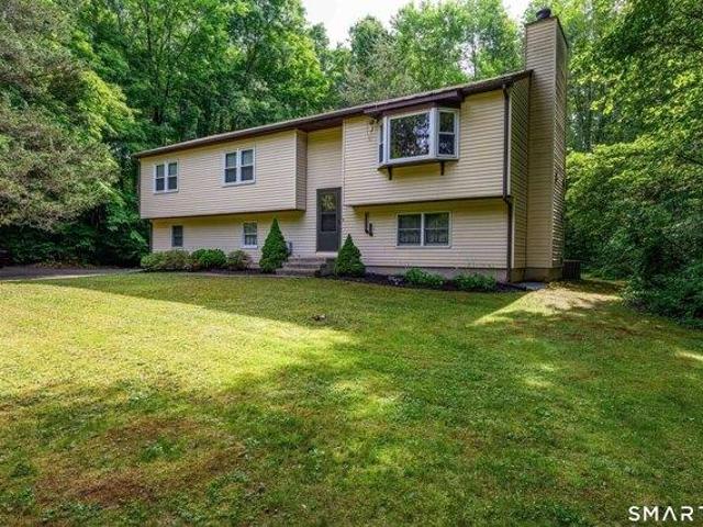 3 bedroom, North Branford CT 06471 104542030