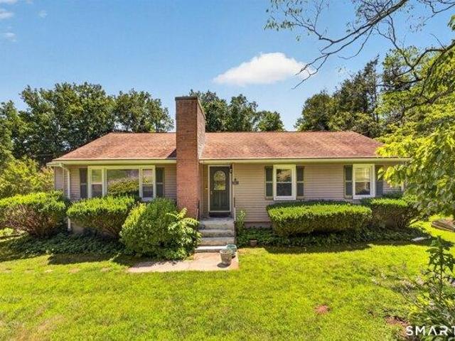 3 bedroom, North Branford CT 06472 104760287