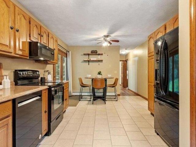 3 bedroom, North Brookfield MA 01535 105203238