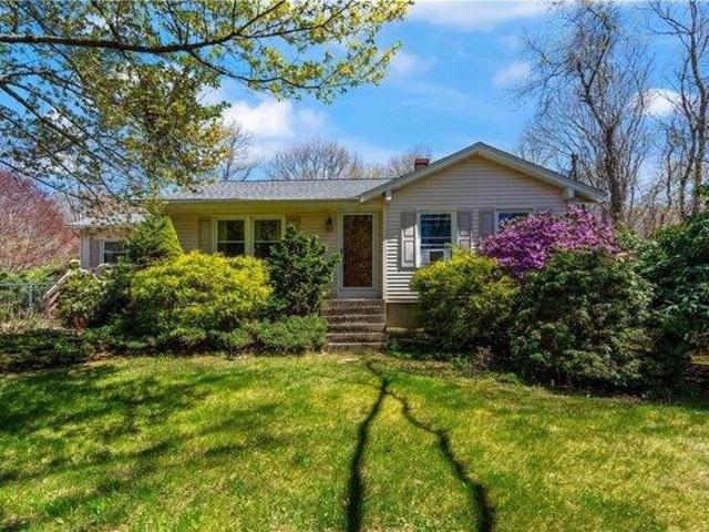 3 bedroom, North Kingstown RI 02874 105576965
