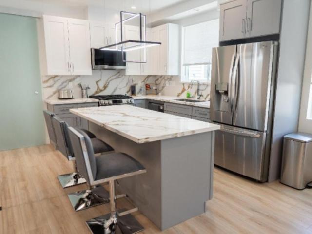 3 bedroom, North Hollywood CA 91601 LS103007955