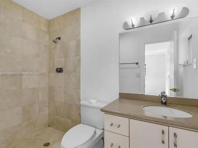 3 bedroom, North Miami Beach FL 33179 106220788