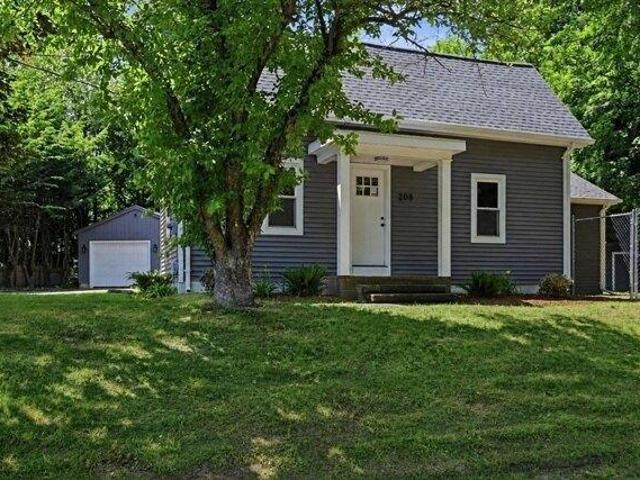 3 bedroom, Northampton MA 01060 104543244