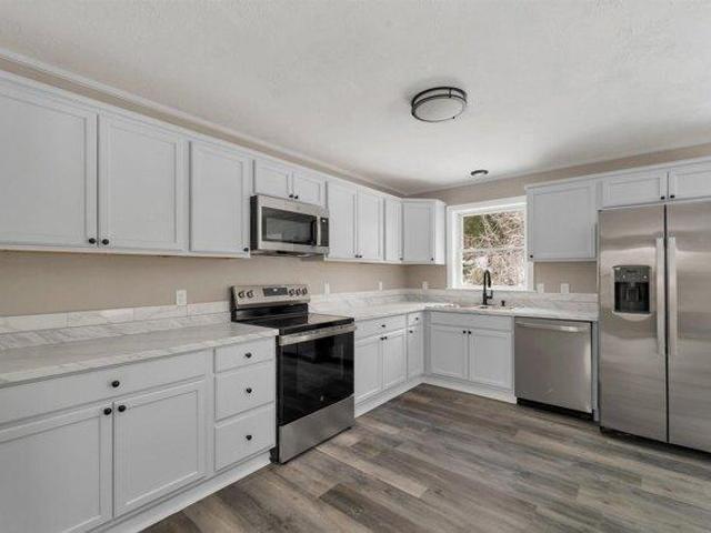 3 bedroom, Northfield NH 03276 105474437