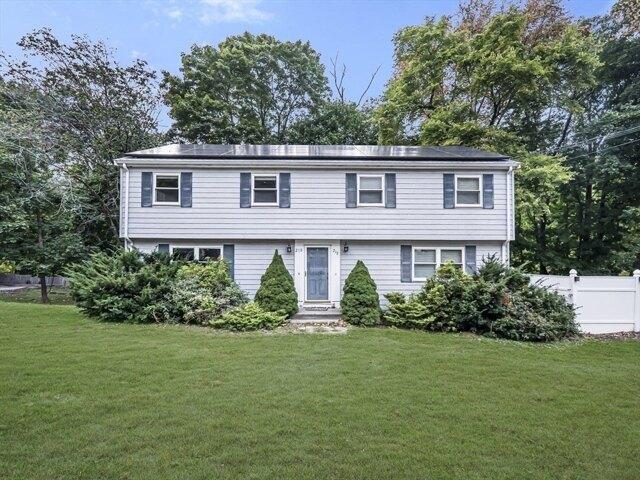 3 bedroom, Natick MA 01760 105438170