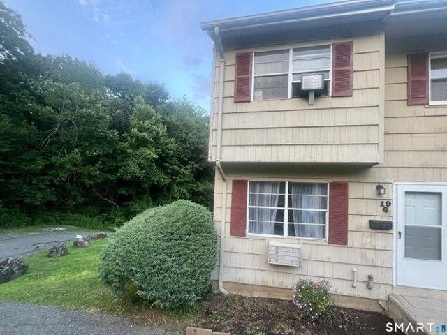3 bedroom, Naugatuck CT 06770 104691412