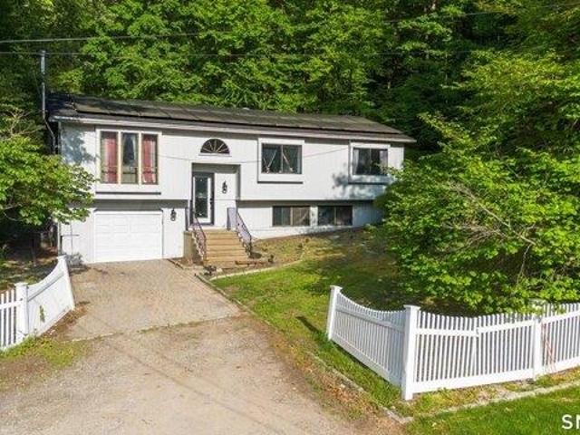 3 bedroom, Naugatuck CT 06770 104757463