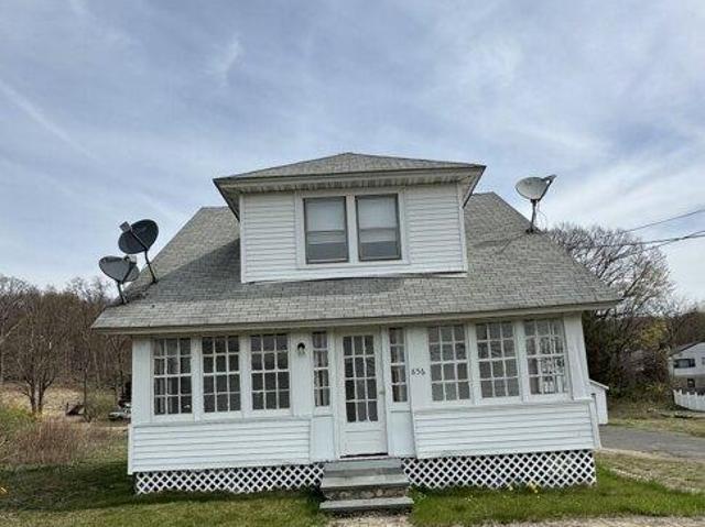 3 bedroom, Naugatuck CT 06770 104760711