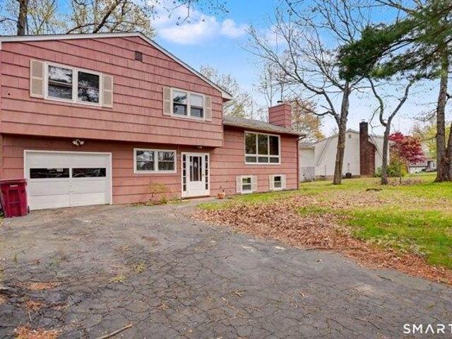 3 bedroom, Naugatuck CT 06770 104761706