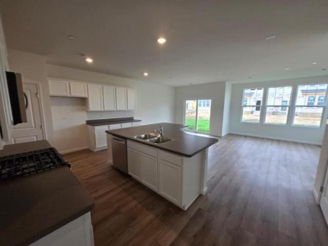3 bedroom, Naperville IL 60564 105619773