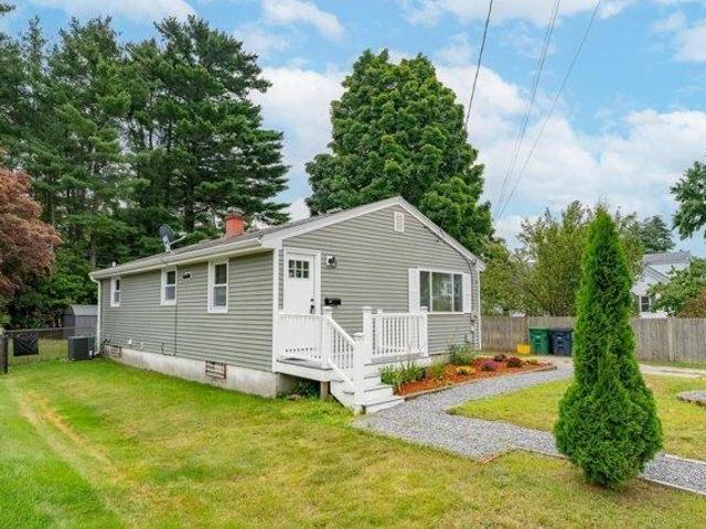 3 bedroom, Nashua NH 03064 105428028