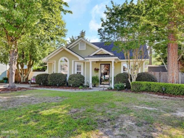 3 bedroom, NC NC 102553553