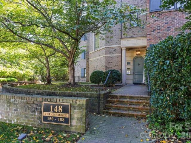 3 bedroom, NC NC 28207 102399997