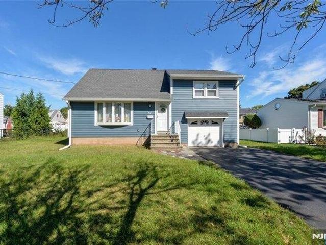 3 bedroom, New Milford NJ 07646 105723999