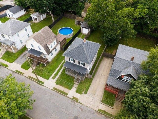 3 bedroom, New Bedford MA 02740 105438959