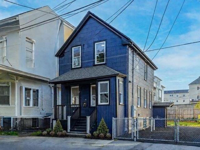 3 bedroom, New Bedford MA 02744 105629391